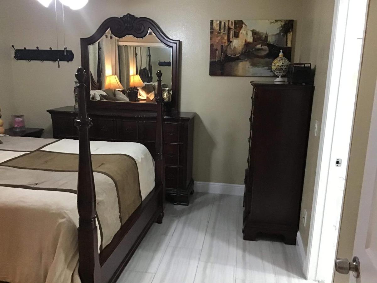 Mary'S Luxury House Βίλα Τάμπα Εξωτερικό φωτογραφία