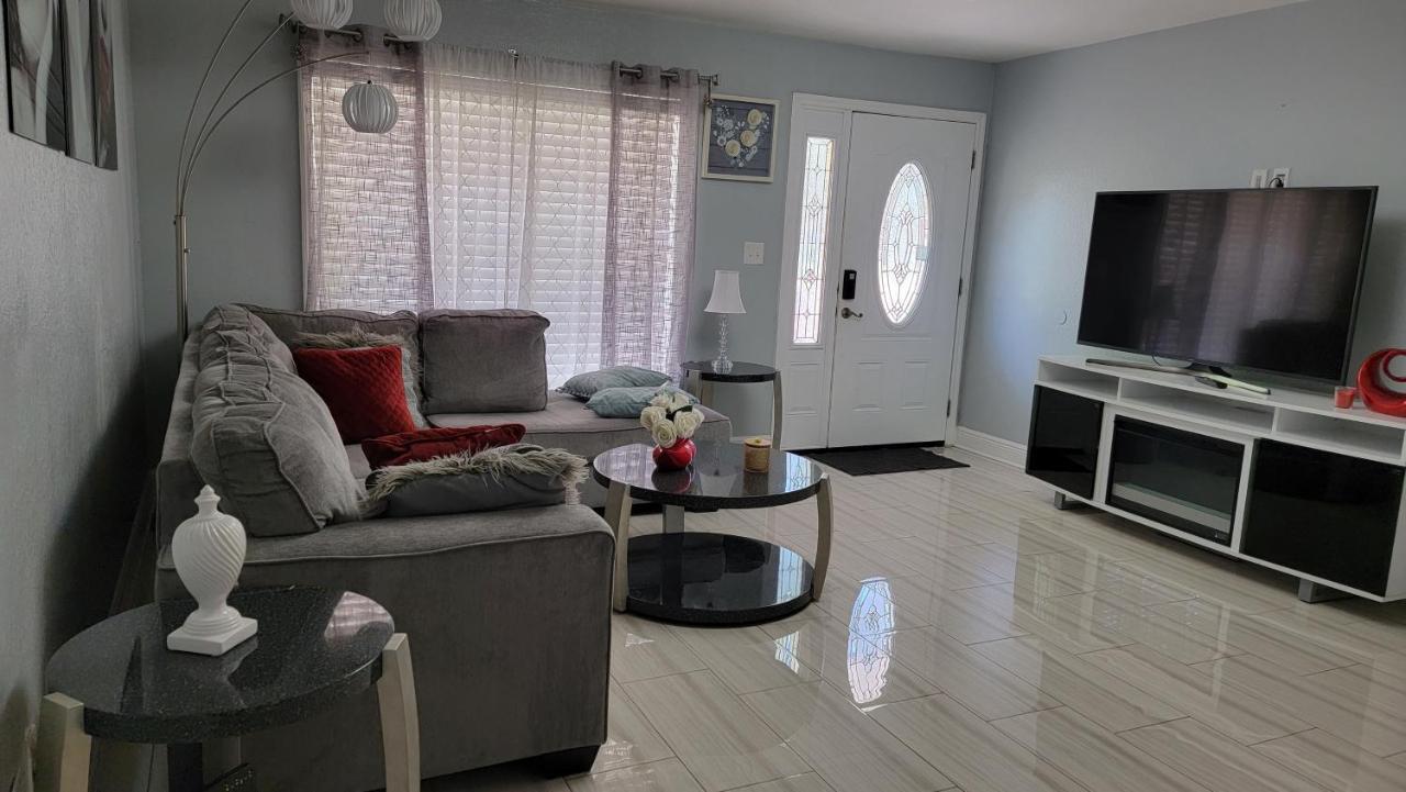 Mary'S Luxury House Βίλα Τάμπα Εξωτερικό φωτογραφία